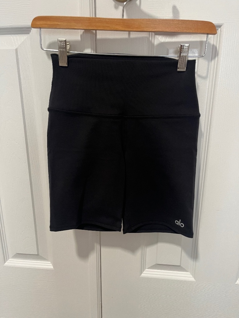 Alo Yoga High-Waist Biker Short Black Extra Small XS NWOT